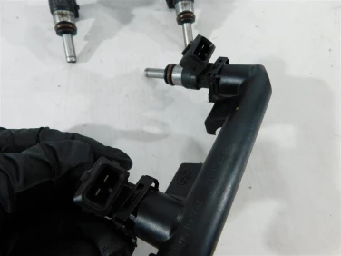 Wtrysk wtryskiwacz paliwa bmw s 1000 xr k49 14-19 u-11 7672335