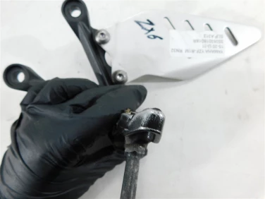 Set podnÓŻek lewy przÓd yamaha yzf-r1m rn32 15-20 u-11 35063016018r