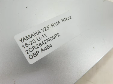 Owiewka bok boczna prawa yamaha yzf-r1m rn32 15-20 u-11 2cr2842n00p2