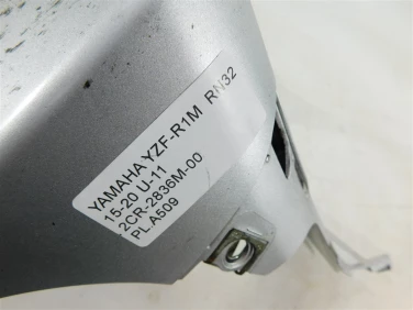 PŁug plastik owiewka yamaha yzf-r1m rn32 15-20 u-11 2cr-2836m-00