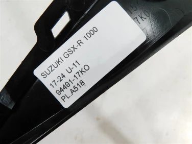 PŁug plastik owiewka suzuki gsx-r 1000 17-24 u-11 94491-17ko