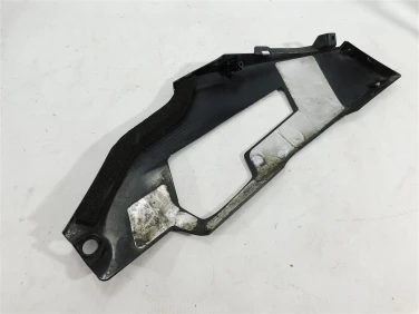 PŁug plastik owiewka suzuki gsx-r 1000 17-24 u-12 94483-17ko