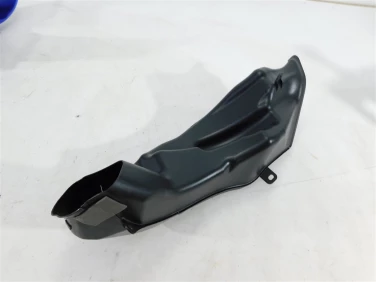 Rura dolot airbox prawa suzuki gsx-r 1000 17-24 u-11 94420-17koo