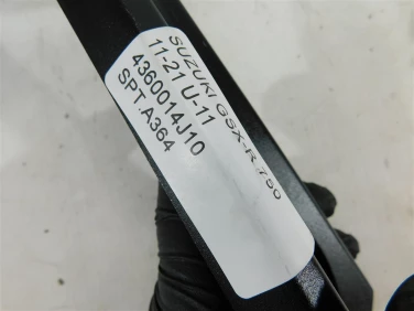 Set podnÓŻek prawy tyŁ suzuki gsx-r 750 11-21 u-11 4360014j10
