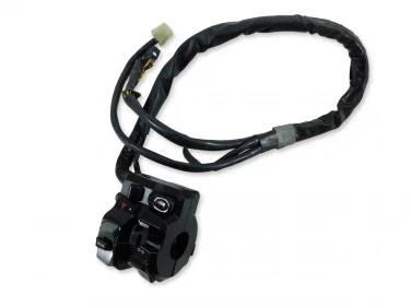 PRZEŁĄCZNIK LEWY PRZÓD YAMAHA YZF-R1M RN32 15-20 U-11 2CR839690100