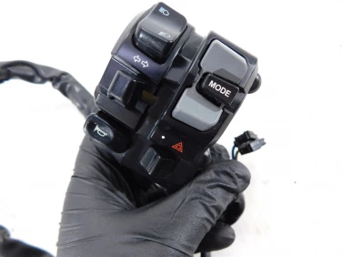 PrzeŁĄcznik lewy przÓd yamaha yzf-r1m rn32 15-20 u-11 2cr839690100