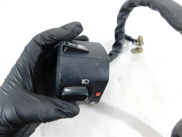 PrzeŁĄcznik lewy przÓd suzuki gsx-r 750 11-21 u-11 3740014j00