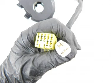 PrzeŁĄcznik lewy przÓd suzuki gsx-r 750 11-21 u-11 3740014j00