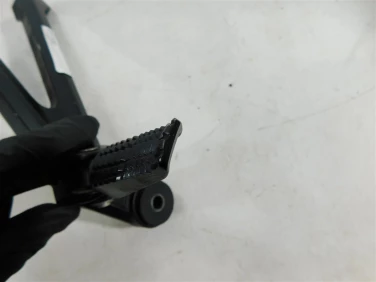 Set podnÓŻek prawy tyŁ suzuki gsx-r 750 11-21 u-11 4360014j00