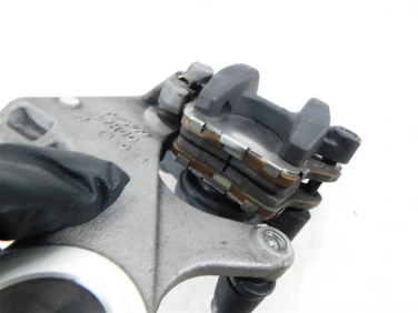 Zacisk hamulec tyŁ tylny suzuki gsx-r 1000 07-08 u-11 6910021h00999