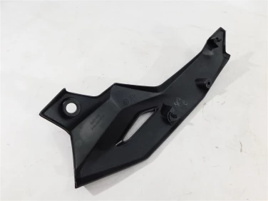 PŁug plastik owiewka kawasaki z 900 20-24 u-11 55028-0709