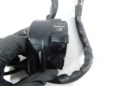 PrzeŁĄcznik lewy przÓd honda ntv 650 deauville 98-0 5 u-11 35020mbl610