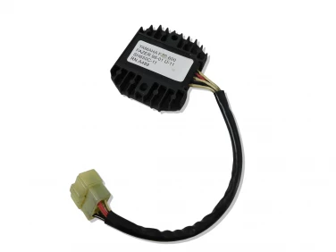 REGULATOR NAPIĘCIA YAMAHA FZS 600 FAZER 98-01 U-11 SH650C-11