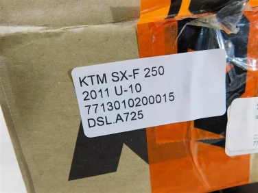 Dekiel kapa silnik lewa ktm sx-f 250 2011 u-10 7713010200015