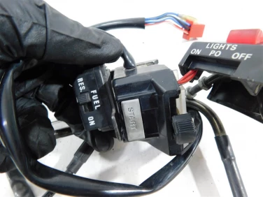 PrzeŁĄcznik prawy przÓd yamaha xv 535 virago 87-03 u-11 2yl839720000