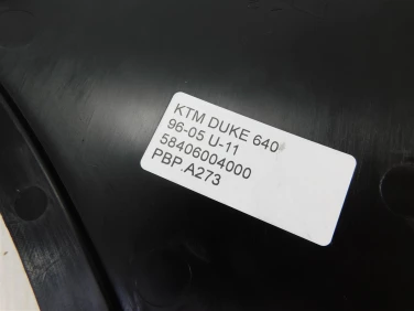 Pokrywa bok boczna prawa ktm duke 640 96-05 u-11 58406004000