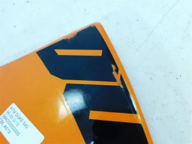 Owiewka bok boczna lewa ktm duke 640 96-05 u-12 584050050000