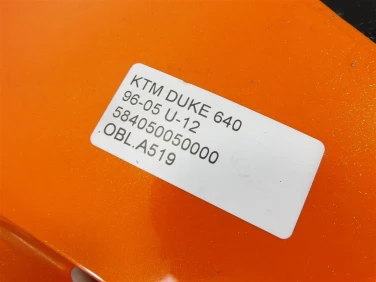 Owiewka bok boczna lewa ktm duke 640 96-05 u-12 584050050000