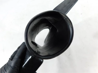 Rura dolot airbox prawa honda cbr 600 f4i 01-06 u-11 64330mbwd20