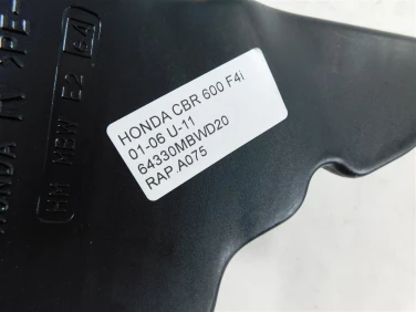 Rura dolot airbox prawa honda cbr 600 f4i 01-06 u-11 64330mbwd20