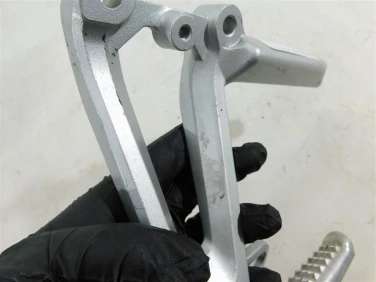 Set podnÓŻek lewy tyŁ honda cbr 600 f4i 01-06 u-11 50760mbwoooza