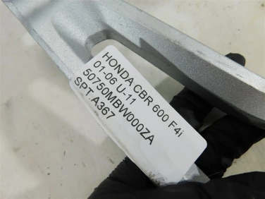 Set podnÓŻek prawy tyŁ honda cbr 600 f4i 01-06 u-11 50750mbw000za
