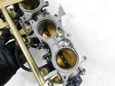 Przepustnica gaŹnik honda cbr 600 f4i 01-06 u-11 16400mbwj21