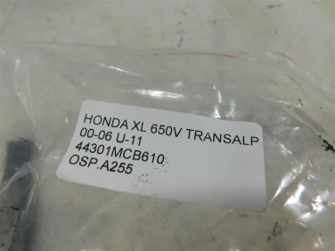 OŚ koŁa przÓd przednia honda xl 650v transalp 00-06 u-11 44301mcb610