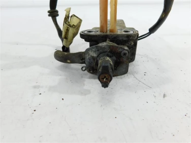 Kranik zbiornika paliwa yamaha xv 535 virago 87-03 u-11 3jb245000200