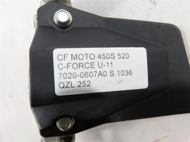 Zwrotnica lewa cf moto 450s 520 c-force u-11 7020-0607a0