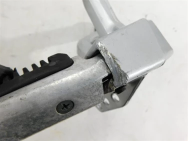 Set podnÓŻek prawy tyŁ suzuki dl 1000 v-strom 02-12 u-11 4381106g00