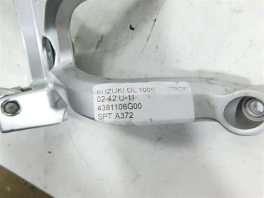 Set podnÓŻek prawy tyŁ suzuki dl 1000 v-strom 02-12 u-11 4381106g00