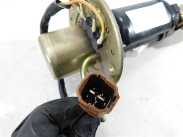 Pompa paliwa zbiornik suzuki dl 1000 v-strom 02-12 u-11 15100-06g00