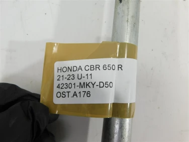 OŚ koŁa tyŁ tylna honda cbr 650 r 21-23 u-11 42301-mky-d50