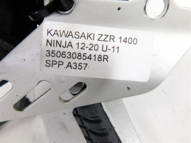 Set podnÓŻek prawy przÓd kawasaki zzr 1400 ninja 12-20 u-11 35063085418r