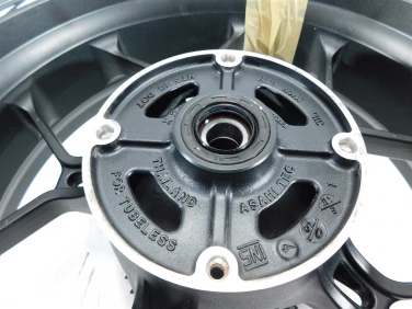 Felga koŁo tyŁ honda cbr 650 r 21-23 felga prosta ok u-11 42650-mky-d50zb