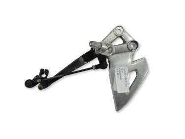 SET PODNÓŻEK LEWY PRZÓD SUZUKI GSX-R 125 18-21 4350223K00