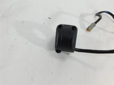 PrzeŁĄcznik prawy przÓd ducati diavel 1200 11-14 u-11 65010101e