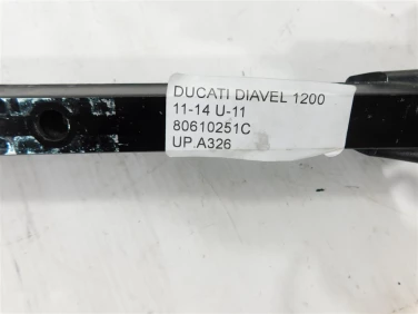 Uchwyt pasaŻera rĄczka ducati diavel 1200 11-14 u-11 80610251c