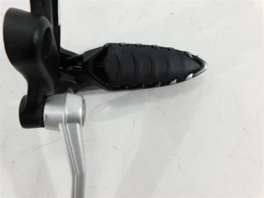 Set podnÓŻek lewy przÓd ducati diavel 1200 11-14 u-11 82431751a