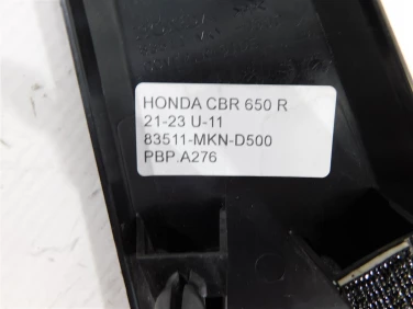 Pokrywa bok boczna prawa honda cbr 650 r 21-23 u-11 83511-mkn-d500