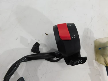 PrzeŁĄcznik prawy przÓd honda cbr 650 r 21-23 u-11 35130-mkn-d11