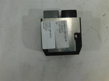 Regulator napiĘcia honda cbr 650 r 21-23 u-11 fh027aaa