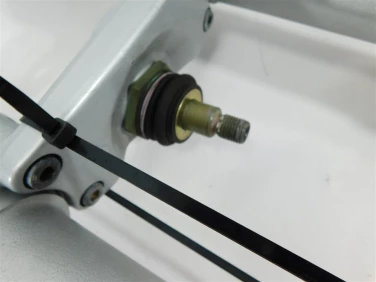 Laga pÓŁka zawiesznie lagi bmw r 850 r 94-01 cieknĄ u-11 31422330557 31422330558