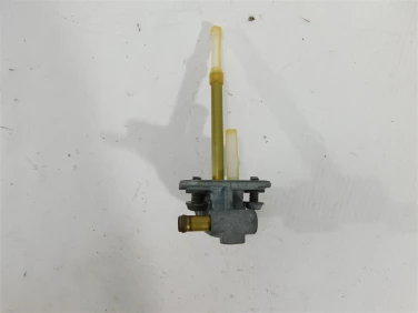 Kranik zbiornika paliwa yamaha xvs 1100 drag star classic 98-06 u-11 4wm245001000