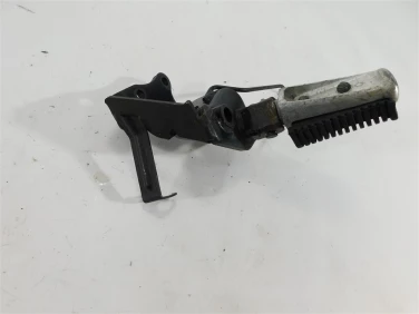 Set podnÓŻek prawy przÓd yamaha xvs 1100 drag star classic 98-06 u-11 5ks274201000