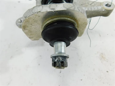 Zwrotnica lewa suzuki lta 750 xp kingquad u-11 51241-31g20