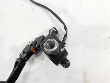 DŹwignia mocowanie sprzĘgŁo ktm duke 390 13-16 u-11 90102031200