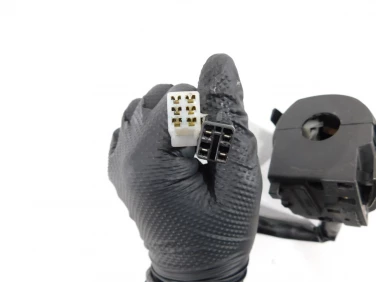 PrzeŁĄcznik lewy przÓd ktm duke 390 13-16 u-11 90111070000