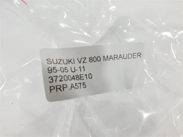 PrzeŁĄcznik prawy przÓd suzuki vz 800 marauder 95-05 u-11 3720048e10